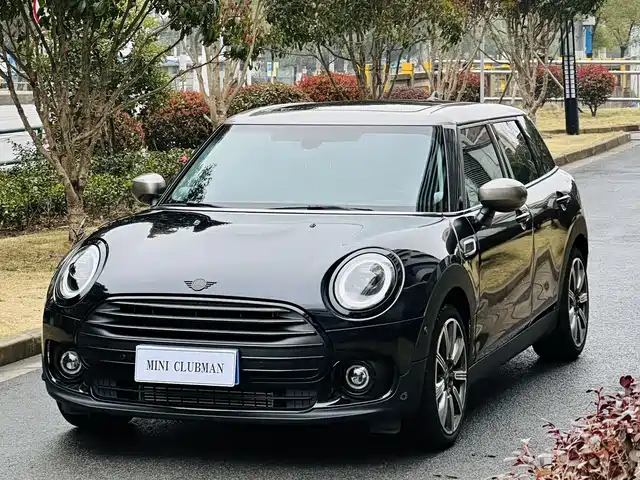 Mini Mini Clubman Mini Clubman 2023 Facelift 1.5t Cooper Connoisseur — фото