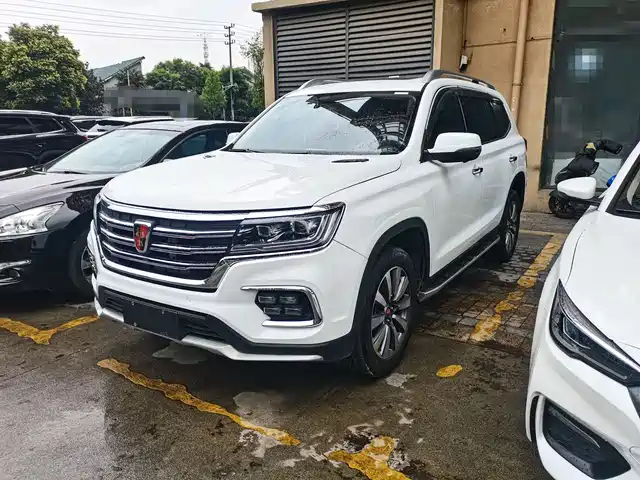 Roewe Roewe Rx8 Roewe Rx8 2018 30t Intelligent Network Two-Wheel Drive Ultimate Edition