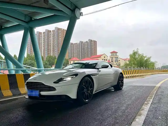 Aston Martin Aston Martin Db11 Aston Martin Db11 2019 4.0t V8 Coupe