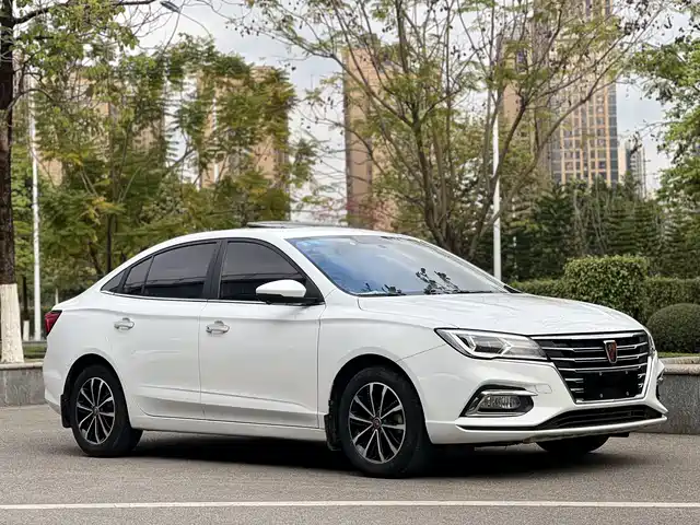Roewe Roewe I5 Roewe I5 2020 1.5l Automatic 4g Internet Leading Flagship Version — фото