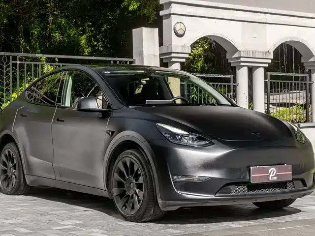 Tesla Model Y Model Y 2022 Facelift, Long-Range All-Wheel Drive Version — фото