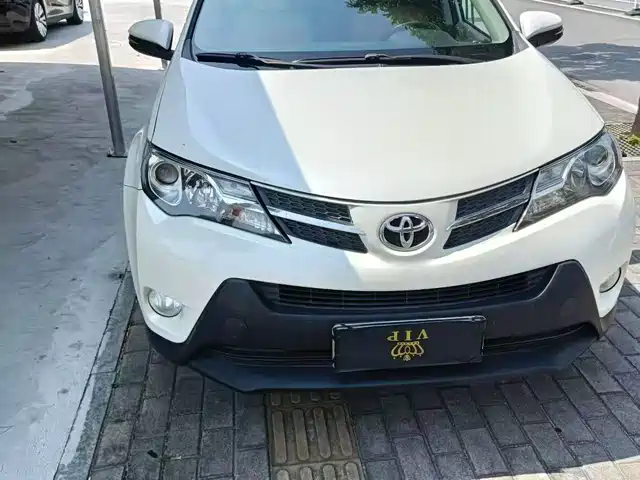 Toyota Rav4 Rongfang Rav4 Rongfang 2015 2.0l Cvt Two-Wheel Drive Urban Version — фото