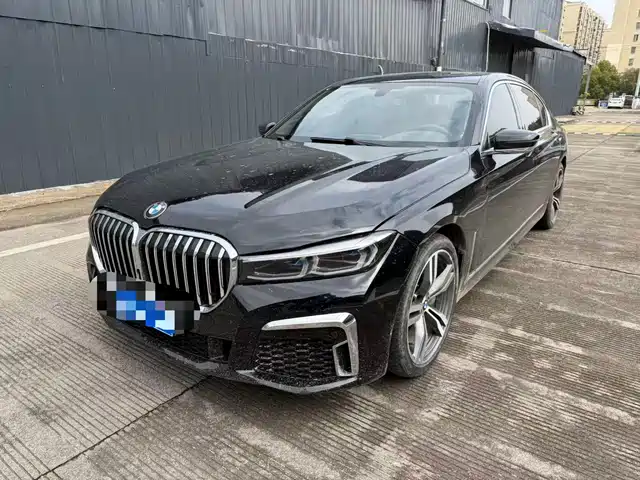 Bmw Bmw 7 Series Bmw 7 Series 2018 740li Leading M Sports Package — фото