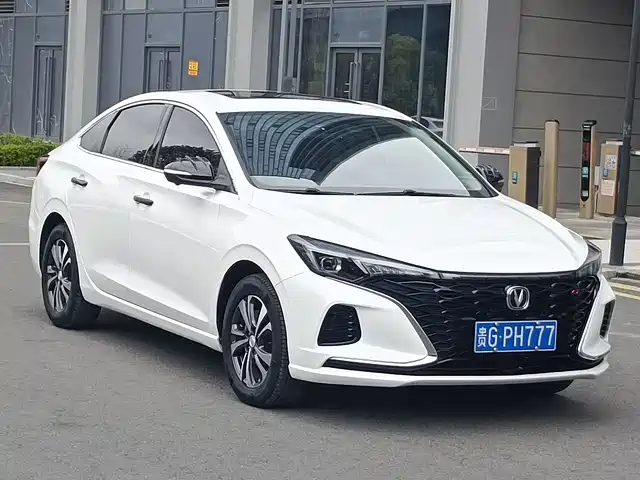 Chang'An Escape Eado 2022 Plus Blue Whale Ne 1.4t Gdi Dct Ultimate Edition — фото