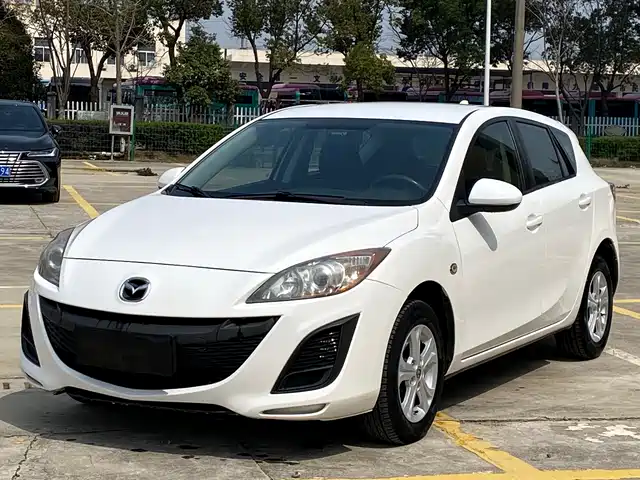 Mazda Mazda 3 Star Mazda 3 Star 2012 Hatchback 1.6l Manual Comfort Type — фото