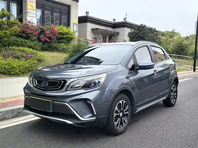 Geely Automobile Vision X3 Vision X3 2017 1.5l Automatic Premium Model — фото
