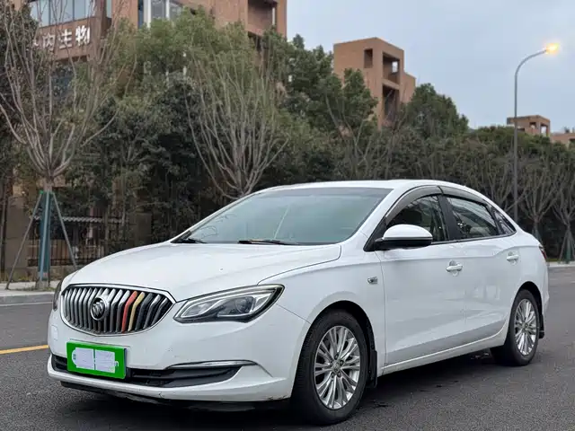 Buick Yinglang Yinglang 2017 15n Automatic Elite Type — фото