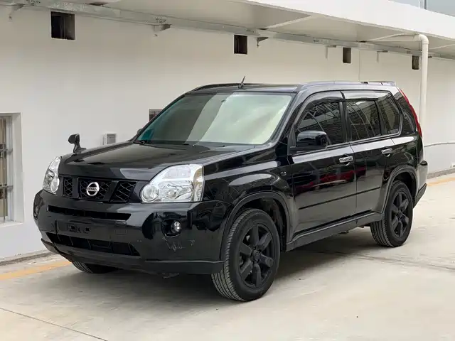 Nissan Qijun 2010 г.