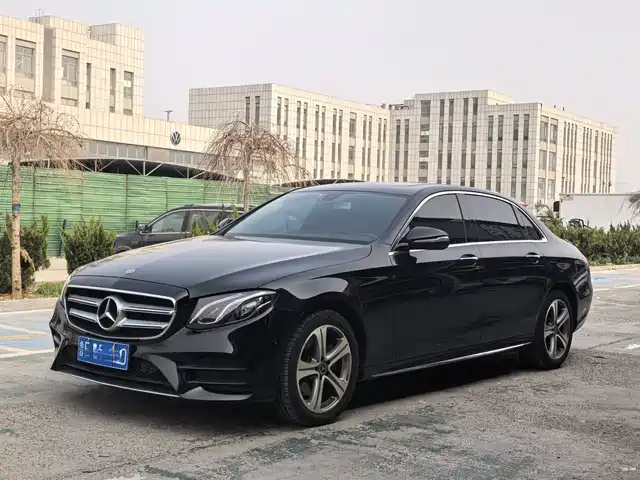 Mercedes-Benz Mercedes-Benz E-Class Mercedes-Benz E-Class 2019 E 260 L Sports — фото