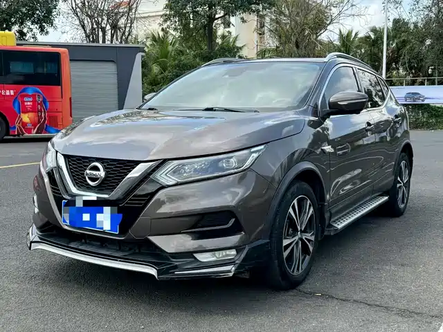 Nissan Qashqai Qashqai 2019 2.0l Cvt Deluxe Edition — фото