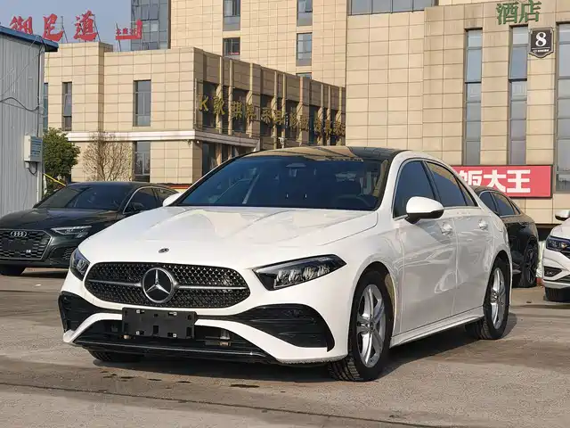 Mercedes-Benz Mercedes Benz A Class Mercedes-Benz A-Class 2023 A 180 L — фото