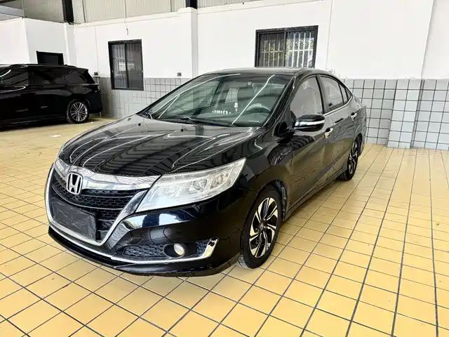 Honda Lingpai Lingpai 2016 1.8l Cvt Deluxe Edition — фото