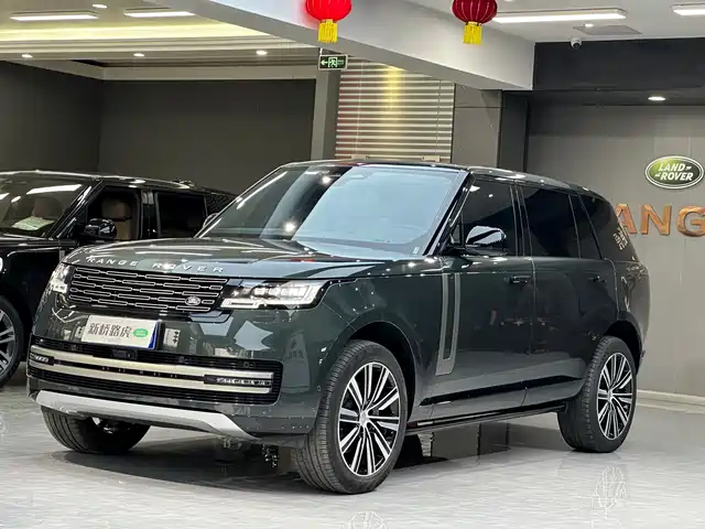 Land Rover Range Rover Range Rover 2023 Facelift 3.0 L6 400ps Extended Edition — фото