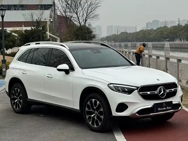Mercedes-Benz Mercedes-Benz Glc Mercedes-Benz Glc 2024 Glc 260 L 4matic Dynamic 5-Seater — фото