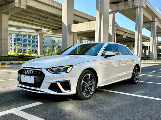 Audi Audi A4l Audi A4l 2020 40 Tfsi Fashionable And Elegant — фото