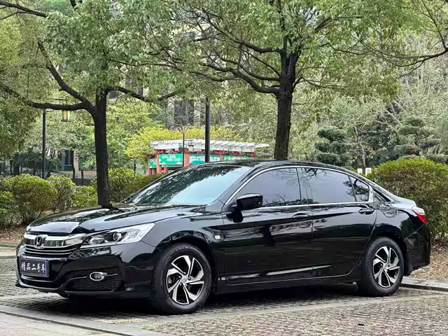 Honda Accord Accord 2016 2.0l Comfort Edition — фото