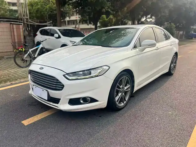 Ford Mondeo Mondeo 2013 2.0l Gtdi240 Luxury Sports Model — фото