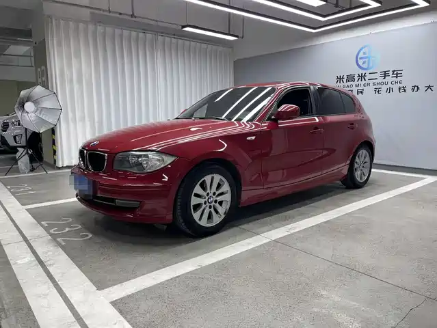 Bmw Bmw 1 Series (Imported) Bmw 1 Series (Imported) 2010 120i Sports Limited Edition — фото