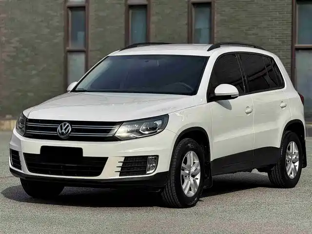 Volkswagen Tiguan Tiguan 2015 1.8tsi Automatic Two-Wheel Drive Fashion Version — фото