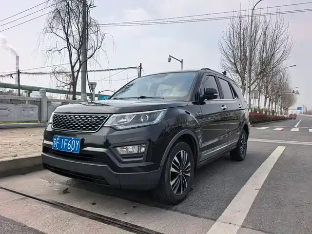 Changan Auchan Changan Auchan Cx70 Changan Auchan Cx70 2017 Cx70t 1.5t Automatic Zunqing Edition — фото