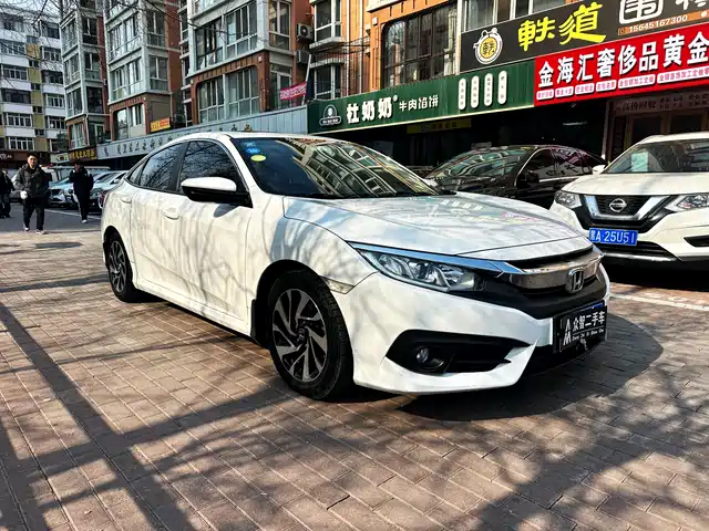 Honda Civic Civic 2016 220turbo Cvt Deluxe Edition — фото