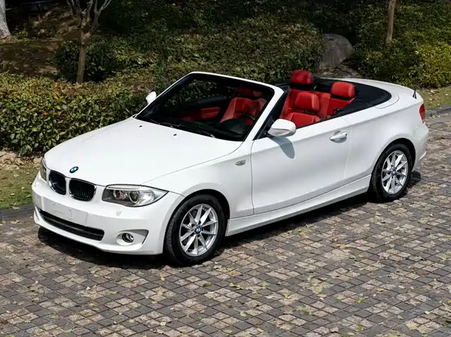 Bmw Bmw 1 Series (Imported) Bmw 1 Series Imported 2011 120i Convertible Coupe — фото