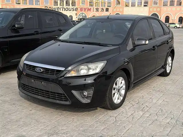 Ford Fox Focus 2011 Hatchback 1.8l Automatic Fashion Model — фото