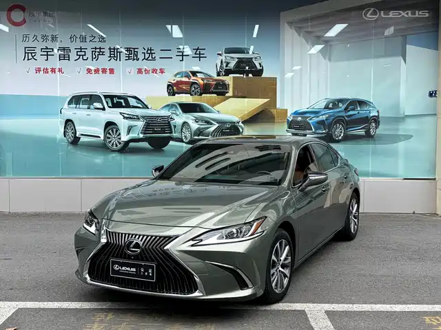 Lexus Lexus Es Lexus Es 2020 200 Deluxe Edition — фото