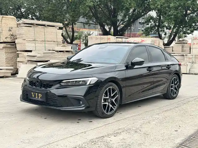 Honda Civic Civic 2023 Hatchback 240turbo Manual Extreme Version — фото