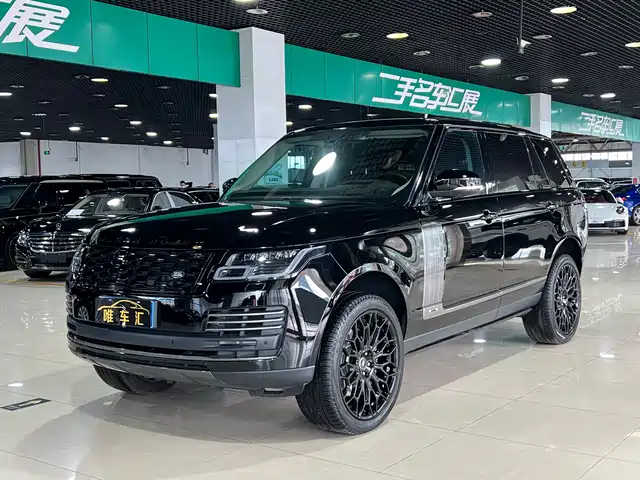 Land Rover Range Rover Range Rover 2022 3.0 L6 400ps Legendary Extended Classic Edition — фото