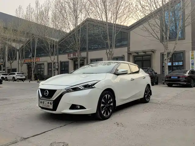 Nissan Bluebird Blue Bird 2019 1.6l Cvt Smart Connected Smart Cool Edition National Vi — фото