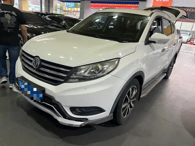 Dongfeng Scenery Scenery 580 Fengguang 580 2017 Facelift 1.5t Cvt Luxury Model — фото