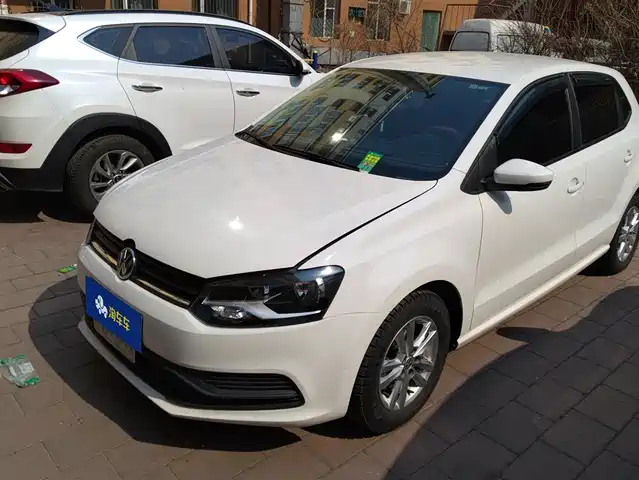 Volkswagen Polo Polo 2016 1.4l Automatic Fashion Model — фото
