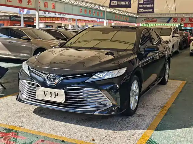 Toyota Camry Camry 2019 2.0g Deluxe Edition National V — фото