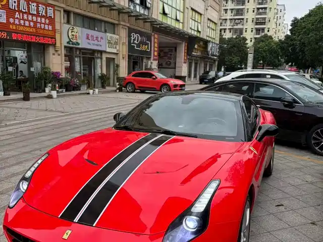 Ferrari California T California T 2015 3.9t Standard Model — фото