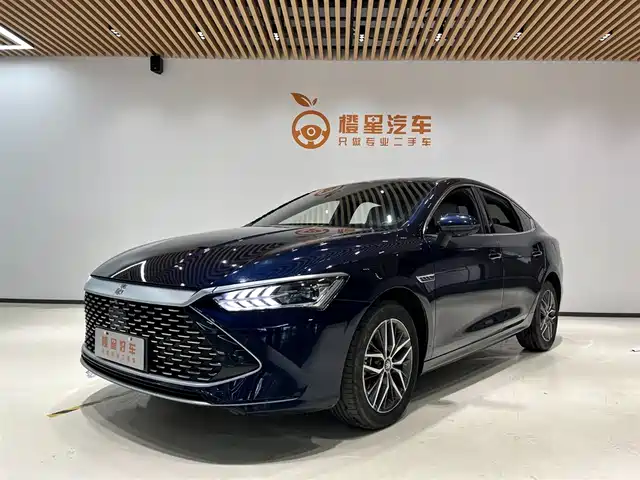 Byd Qin Plus Qin Plus 2023 Champion Edition Dm-I 120km Transcendent Type — фото