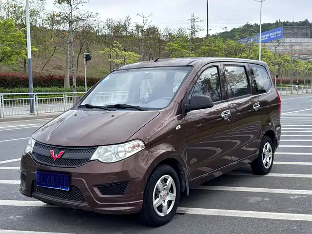 Wuling Motors Wuling Hongguang Wuling Hongguang 2018 1.5l Classic S Basic Model — фото