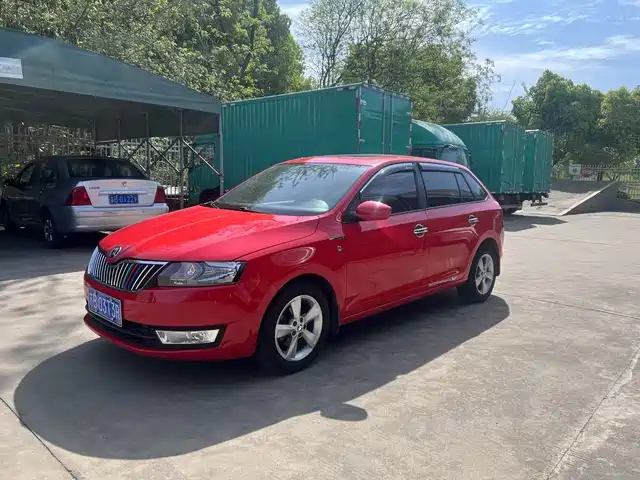 Skoda Xin Dong Xindong 2014 1.6l Automatic Joy Version — фото