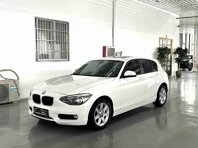 Bmw Bmw 1 Series (Imported) Bmw 1 Series Imported 2013 Facelift 116i Leading Model — фото