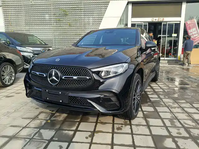Mercedes-Benz Mercedes-Benz Glc Coupe Mercedes-Benz Glc Coupe 2024 Glc 300 4matic Coupe Suv — фото