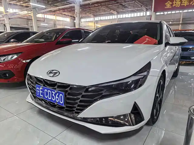 Hyundai Elantra Elantra 2022 1.5l Cvt Lux Premium Edition — фото
