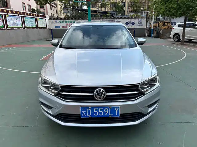 Volkswagen Bora Bora 2016 1.6l Automatic Fashion Model — фото