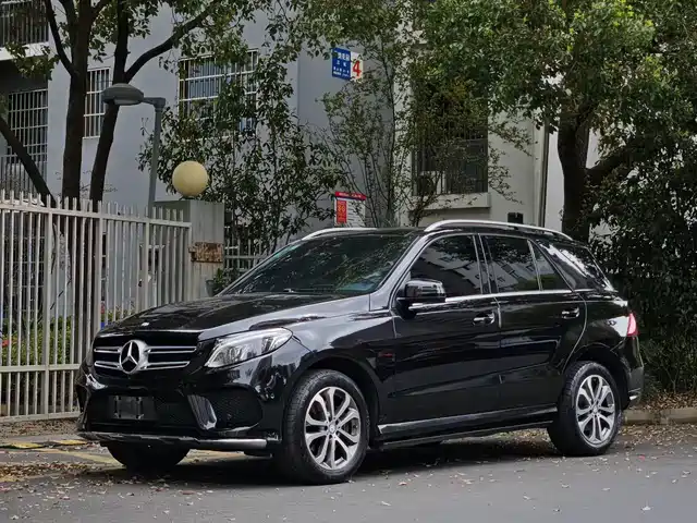 Mercedes-Benz Mercedes-Benz Gle Mercedes-Benz Gle 2017 Gle 320 4matic Luxury Model — фото