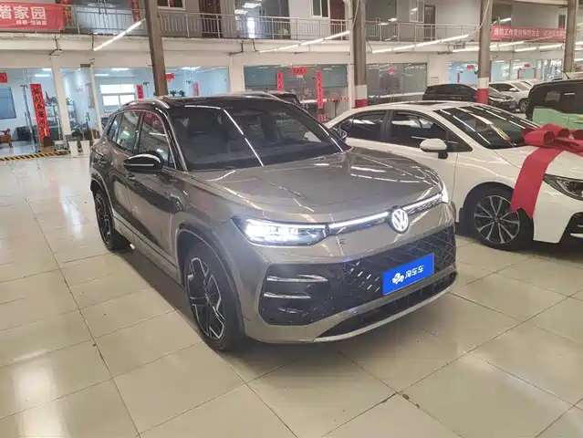 Volkswagen Tanyue Tanyue 2025 Tanyue L 380tsi Four-Wheel Drive Luxury Easy Package — фото