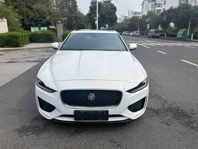 Jaguar Jaguar Xel Jaguar Xel 2024 2.0t 250ps R-Dynamic S Aggressive Sports Version — фото