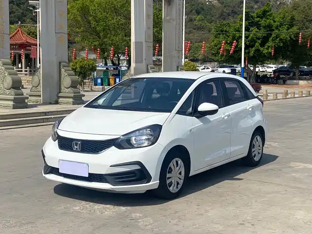 Honda Fit Fit 2021 1.5l Cvt Trendy Edition — фото