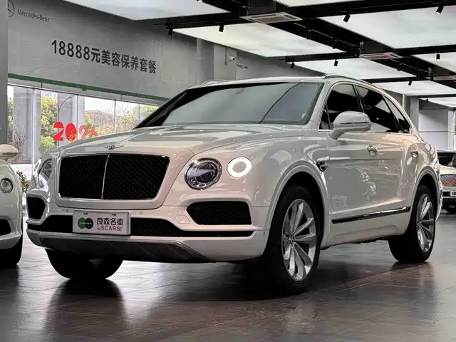 Bentley Bentayga Bentayga 2018 4.0t V8 — фото