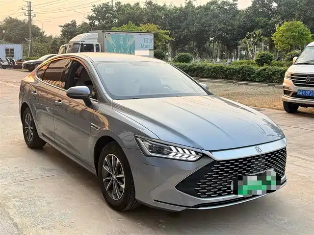 Byd Qin Plus Qin Plus 2023 Champion Edition Dm-I 55km Leading Model — фото