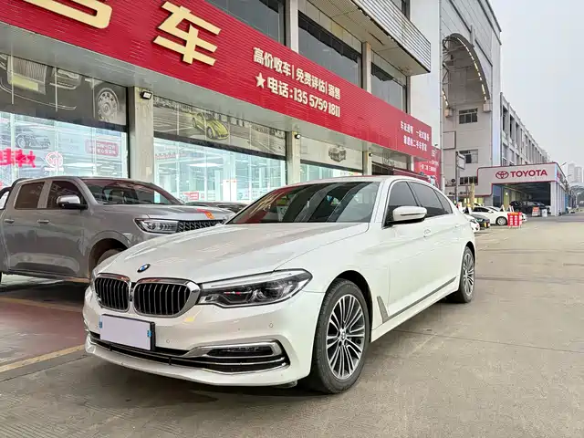 Bmw Bmw 5 Series Bmw 5 Series 2019 530li Exclusive Luxury Package — фото