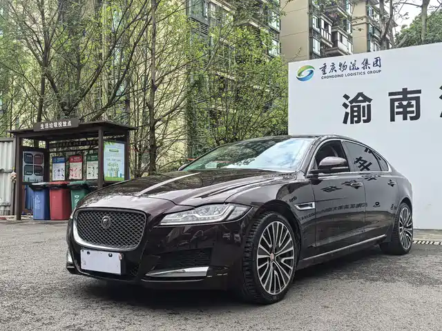 Jaguar Jaguar Xfl Jaguar Xfl 2018 Xfl 2.0t 250ps Exclusive Edition — фото